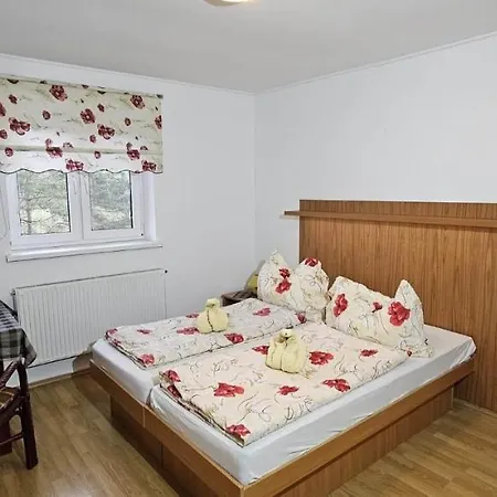 Ustie Vendégház Trsztena