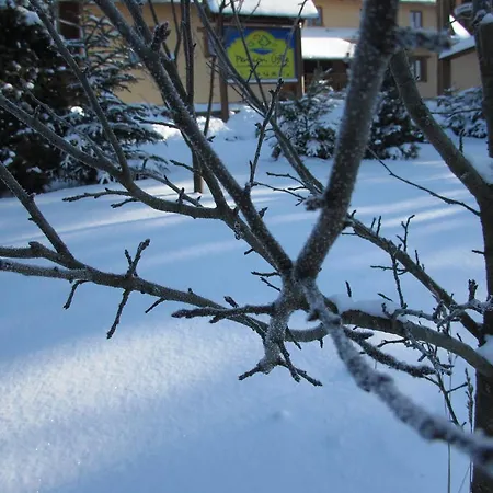 尤斯蒂膳食公寓酒店 招待所